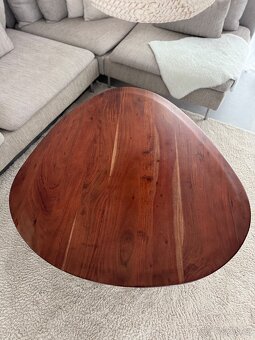 Konferenční stůl z akácie - 3