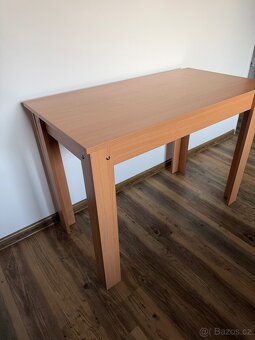 Jídelní stůl menší - 3