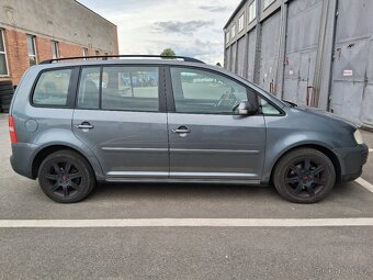 Volksvagen Touran 1.6 fsi - 3