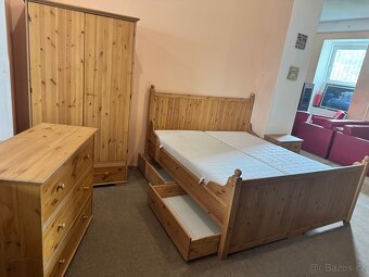Krásná dřevěná Ložnice IKEA HURDAL z masivu Komplet - 3
