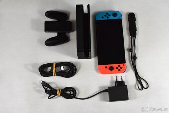 Nintendo Switch - OLED Model (Neon Blue/Neon Red) - 3