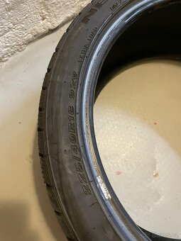 Zimní pneu Nexen, 225/40/R18 92V - 3
