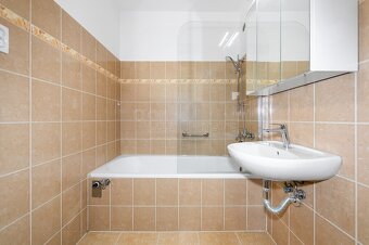 Prodej bytu 3+1, 80 m² - Planá - 3