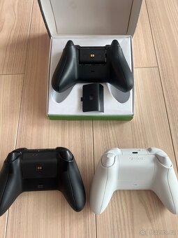 Microsoft Xbox Series Ovladač - 3