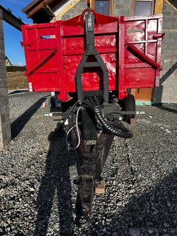 Traktorový nosič kontajnerov - 3