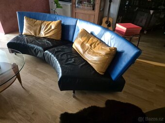 Designový celokožený gauč + křeslo– originální kus z výstavy - 3