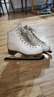 Lední brusle dívčí velikost. 30 - 3