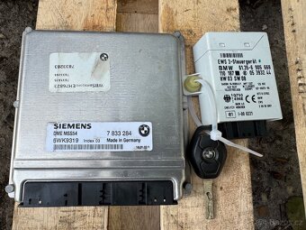 BMW E46 M3 motorové díly S54B32 - 3