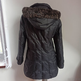dámská zimní péřová bunda 38 - 40 TOP STAV - 3