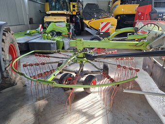 Nahrnovač píce CLAAS LINER 2600 - 3