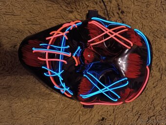 Svítící maska na karneval - 3