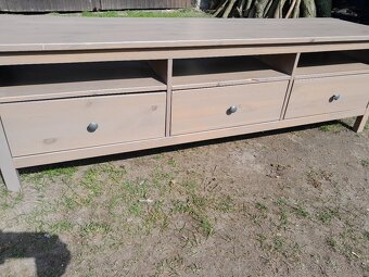 Ikea TVstolek Hemnes - 3