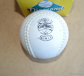 kožený softballový míč Diamond - 3