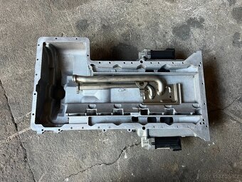 BMW M5/M6 S85B50A olejová vana 7836341 - 3
