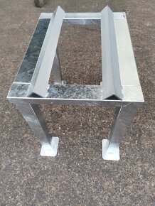 Podstavec pod sudy - 3