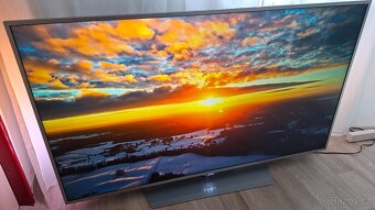 Prodám Smart televizi Philips 4K Ambilight 139 cm - 3