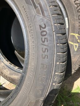 Prodám letní pneu 205x55 R16 - 3
