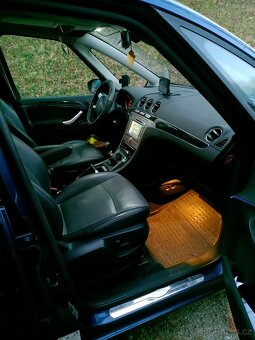 Ford Galaxy - 3