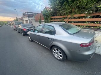 Alfa Romeo 159 1.9 JTD sedan - 3