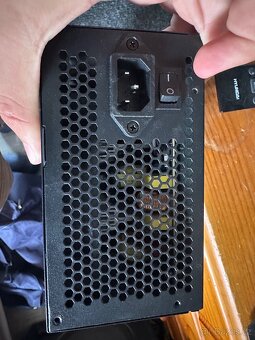 Zdroj 550W - 3