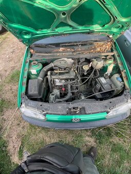 Golf 3 na opravu motor 1.8 - 3