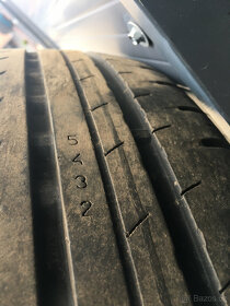 Prodám 2 ks letních pneu Nokian 215/65 R15C - 3