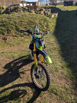 Pitbike Ultimate Scorpion 250 cc 19x16 - 3