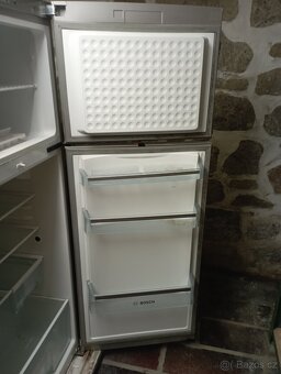 Prodám Bosch A++ ledničku s mrazákem. - 3