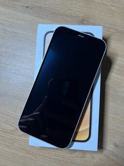 iPhone 12, 64 GB, top stav - 3
