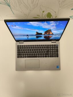 Dell Latitude 5520 i7-1165G7 32GB RAM 512GB SSD - 3
