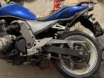 Havarovaná Kawasaki z750s 2005 - 3