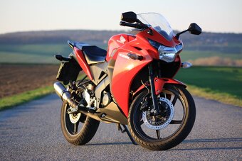 Honda cbr 125 ( na opravu ) - 3