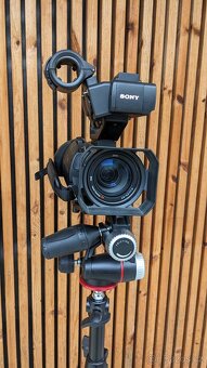 SONY PXW-X70, statív, Manfrotto MHXPRO-3W, RODE NTG3 - 3