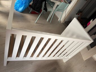 Luxusní dětská bílá moderní postýlka - 3