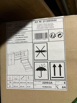 Dětský pokoj, postel, skříň, stůl - 3