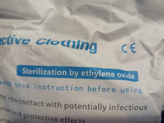 jednorázová kombinéza z netkaného textilu - 3