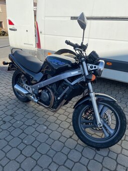 Honda NTV 650 s nesmrtelným motorem - 3