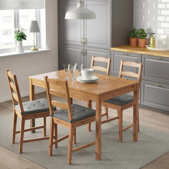 Jídelní stůl IKEA JOKKMOKK - 3