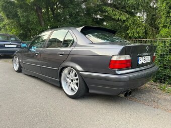 BMW E36 320i - 3