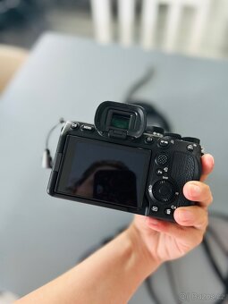 Sony Alpha A7 s objektivem nový fotoaparát - 3