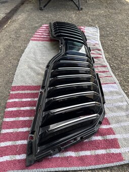 Škoda superb originální predni maska predface - 3
