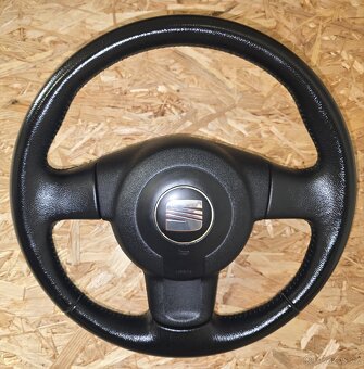 Seat Ibiza - Cordoba -> Volant Sport -> Kůže - 3