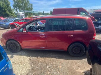 Rozprodám na díly Volkswagen Touran 1.6 FSI - 3