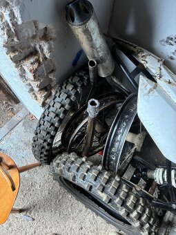 Kayo 140 – motor s vadnou převodovkou + rám a náhradní díly - 3