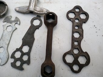 Historické nářadí pro kola - 3