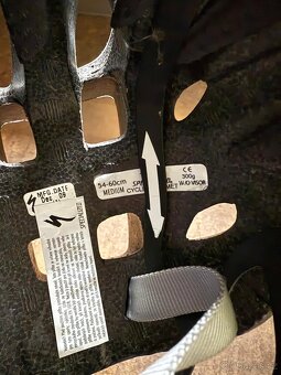 Cyklo helma SPECIALIZED - 3