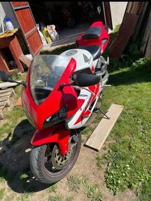 Honda CBR 1000RR Fireblade - 3