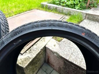 2x 235/35 R19 zimní pneu NEXXEN - 3
