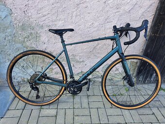 Gravelové kolo -výbava shimano GRX,carbon vidlice,hydraulika - 3