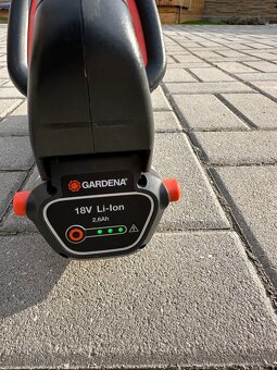 Gardena aku plotostřih - 3